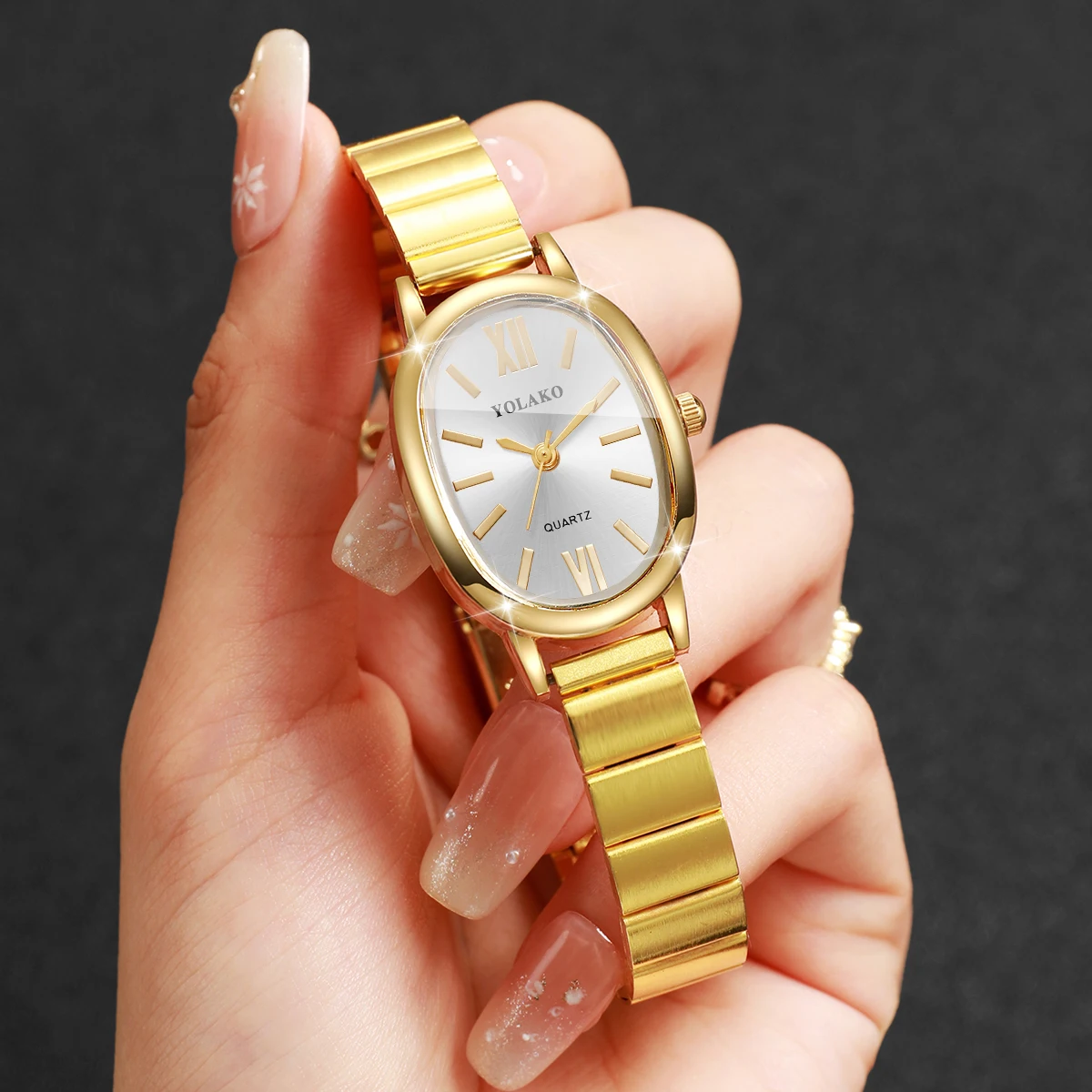 Ladies Fashion Watch - Модные женские кварцевые часы с нерегулярным